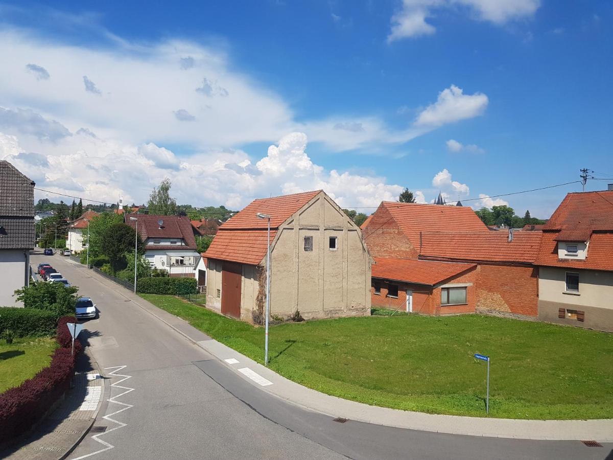 Hotel Gaestehaus Lichdi Schwaigern Esterno foto