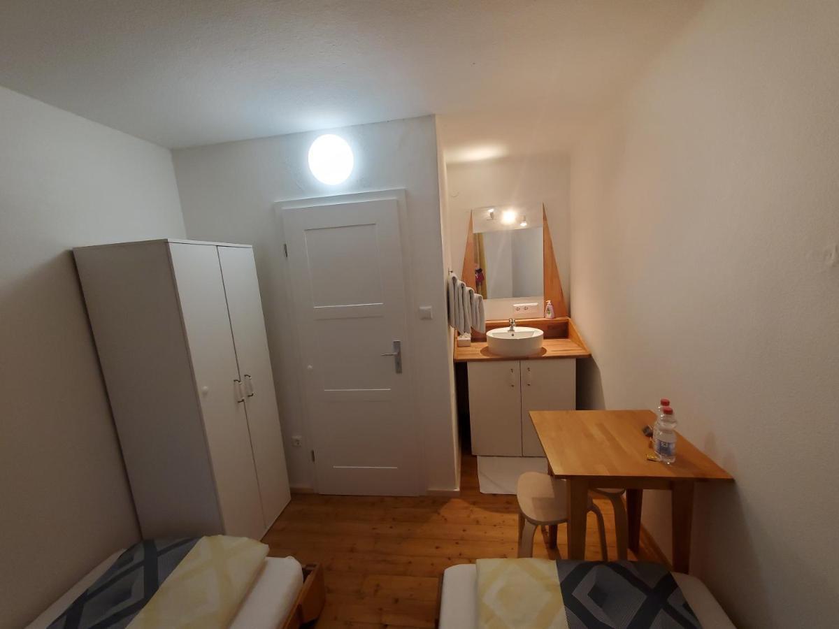 Gaestehaus Lichdi Schwaigern Esterno foto